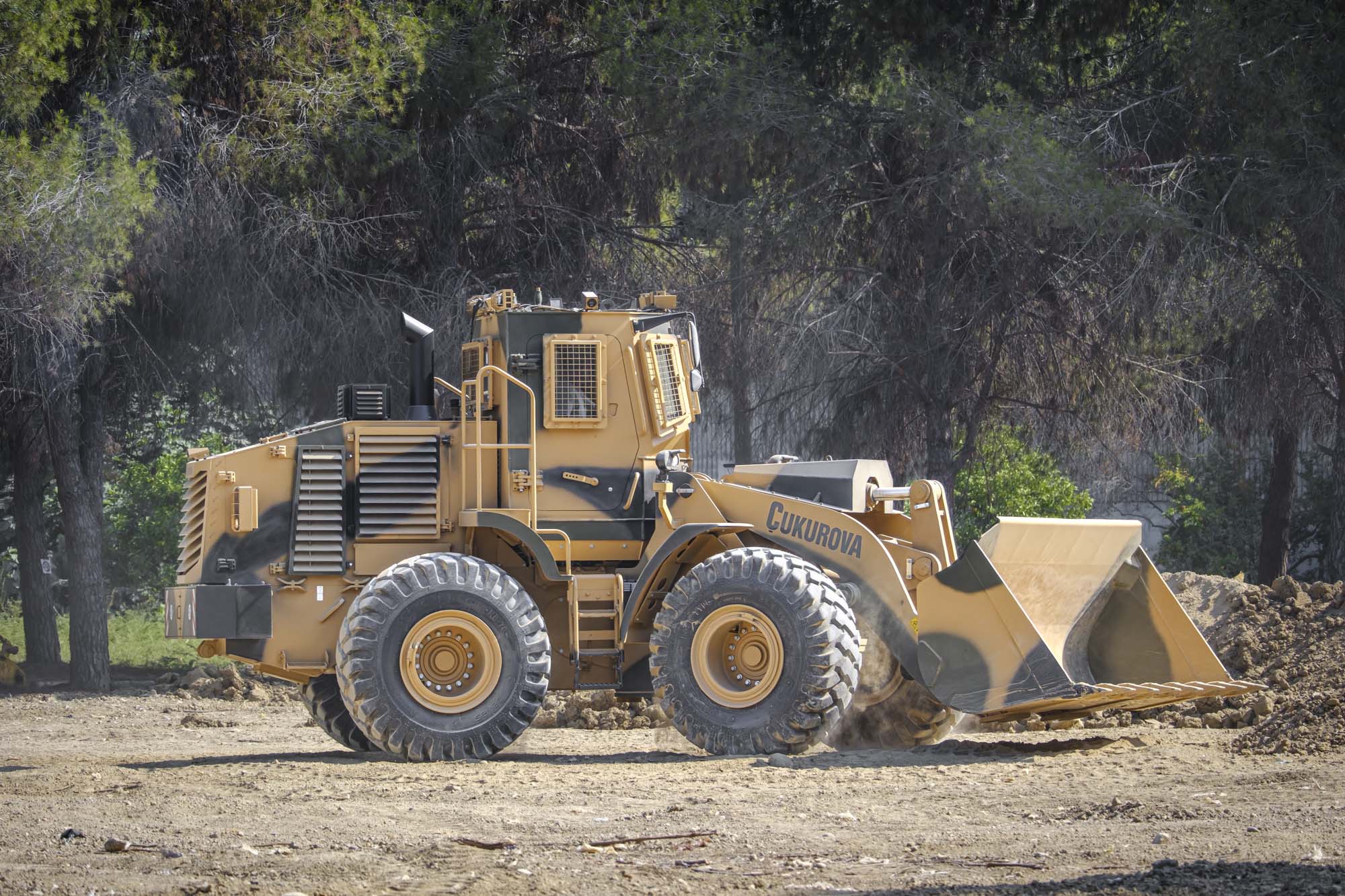 Armoured Wheel Loader – Cukurova Defence